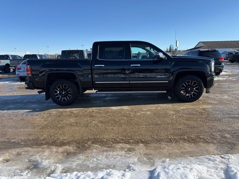 Used 2018 GMC Sierra 1500 Denali w/ Denali Ultimate Package image 8
