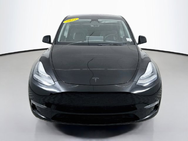 Used 2023 Tesla Model Y Long Range AWD/4WD image 2