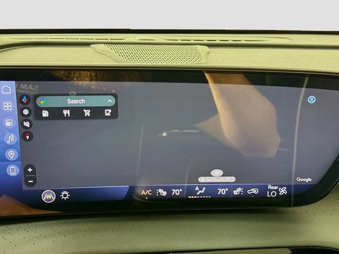 Used 2025 Buick Enclave Avenir w/ Super Cruise Package FWD image 13