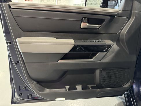 Used 2025 Toyota Tundra Limited image 23