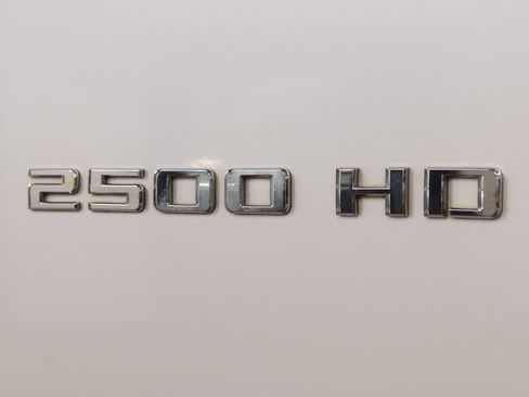 Used 2023 Chevrolet Silverado 2500 High Country w/ Safety Package II image 19