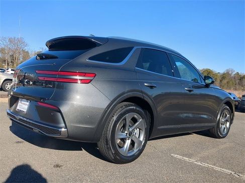 New 2026 Genesis GV70 2.5T Advanced image 4