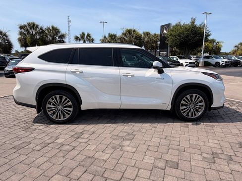 Used 2020 Toyota Highlander Platinum AWD/4WD image 8