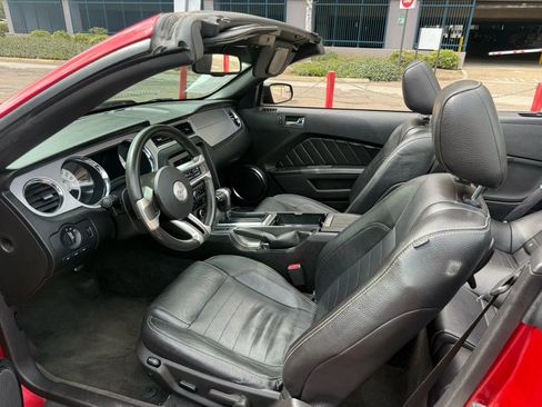 Used 2011 Ford Mustang Premium w/ 201A Rapid Spec Order Code image 13