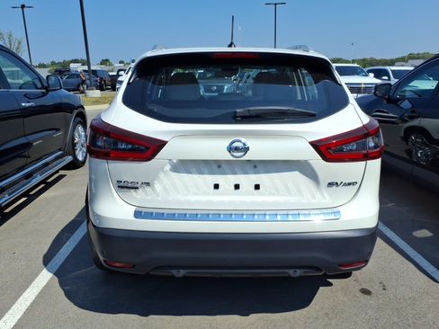 Used 2022 Nissan Rogue Sport SV w/ Technology Package AWD/4WD image 3