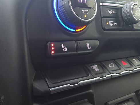 Used 2022 Chevrolet Silverado 2500 LTZ w/ Snow Plow Prep/Camper Package image 29