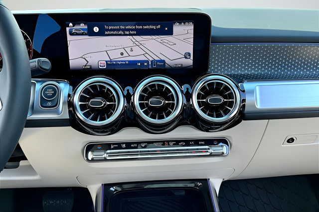 Certified 2026 Mercedes-Benz GLB 250 4MATIC image 9