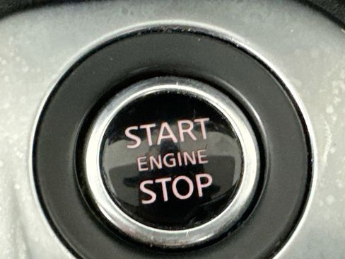 Used 2024 Nissan Sentra SV FWD image 20