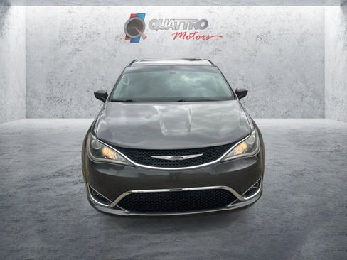 Used 2017 Chrysler Pacifica Touring Plus w/ Tire & Wheel Group image 9