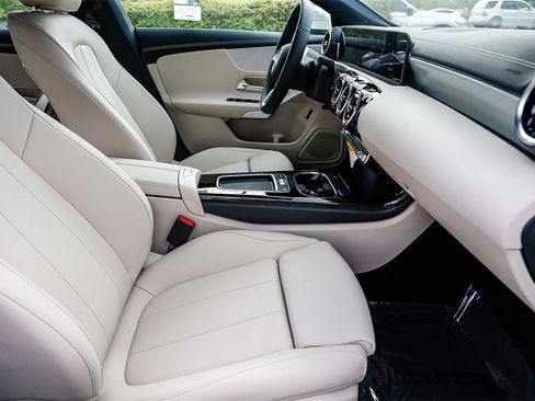 New 2025 Mercedes-Benz CLA 250 image 17
