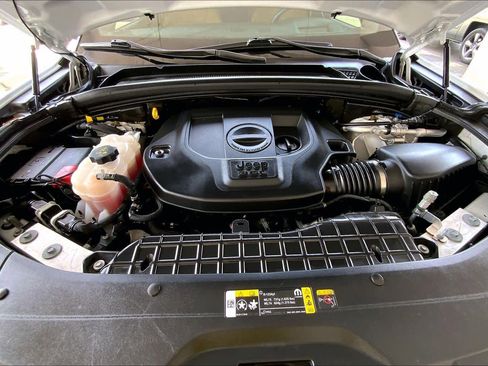Used 2023 Jeep Grand Cherokee L Summit AWD/4WD image 30