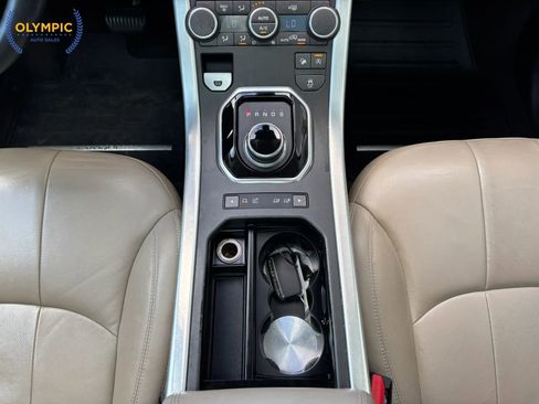 Used 2017 Land Rover Range Rover Evoque SE image 30