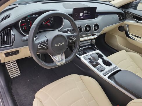 Used 2023 Kia Stinger GT2 image 2