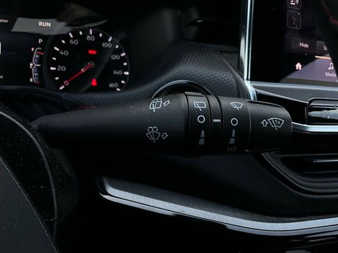 Used 2025 Jeep Compass Trailhawk image 37