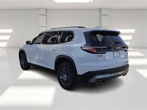 Certified 2025 GMC Acadia Elevation image 3