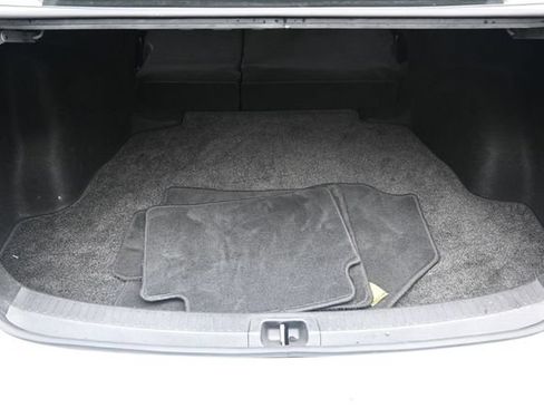 Used 2021 Toyota Corolla SE w/ Carpet Mat Package (TMS) FWD image 10