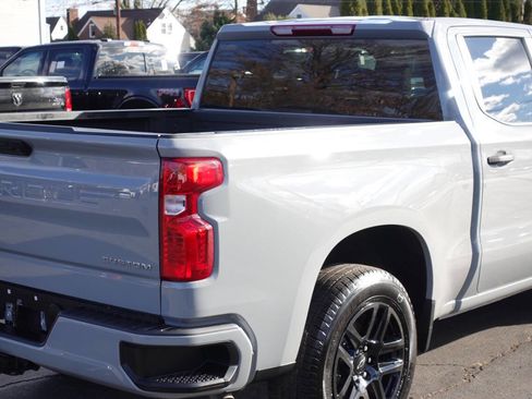 Used 2024 Chevrolet Silverado 1500 Custom image 10