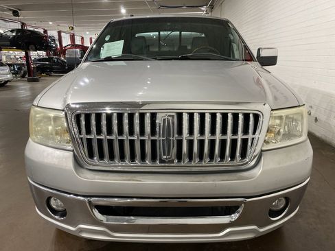 Used 2008 Lincoln Mark LT 4x4 image 8