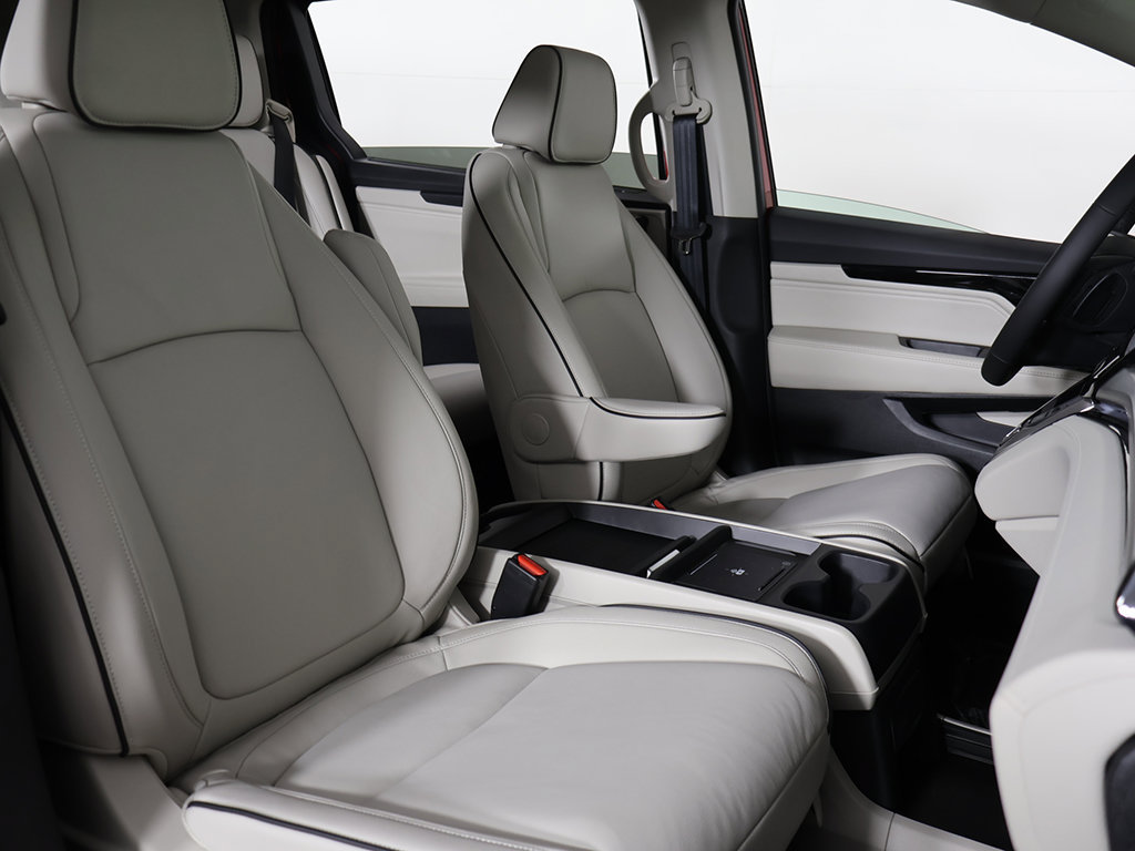 New 2027 Honda Odyssey Touring image 18