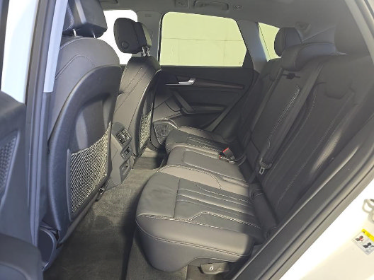 Used 2023 Audi Q5 e Premium Plus w/ Premium Plus Package AWD/4WD image 4