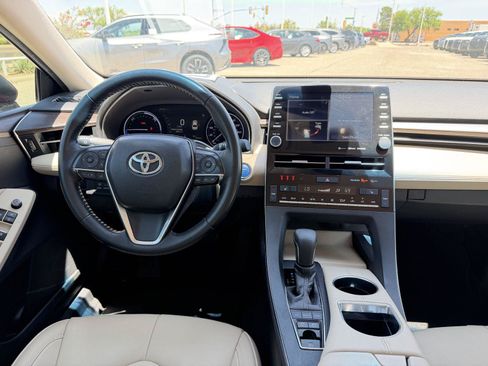 Used 2019 Toyota Avalon XLE w/ Carpet Mat Package FWD image 23