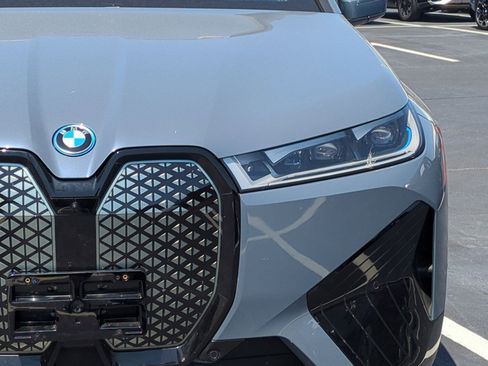 Certified 2023 BMW iX xDrive50 w/ Premium Package AWD/4WD image 6