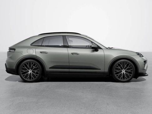 Certified 2025 Porsche Macan Electric image 6