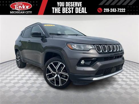 Used 2024 Jeep Compass Limited image 1