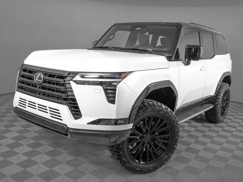 Used 2026 Lexus GX 550 w/ Accessory Package (2T) image 1