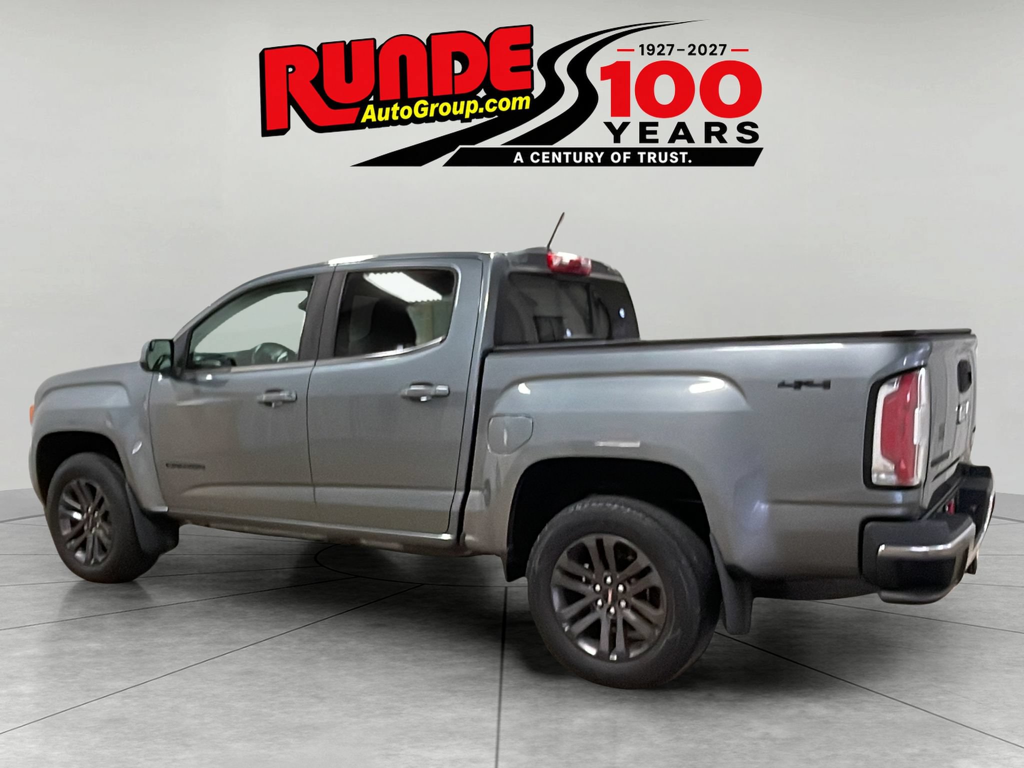 Used 2020 GMC Canyon SLE w/ Elevation Edition AWD/4WD image 3