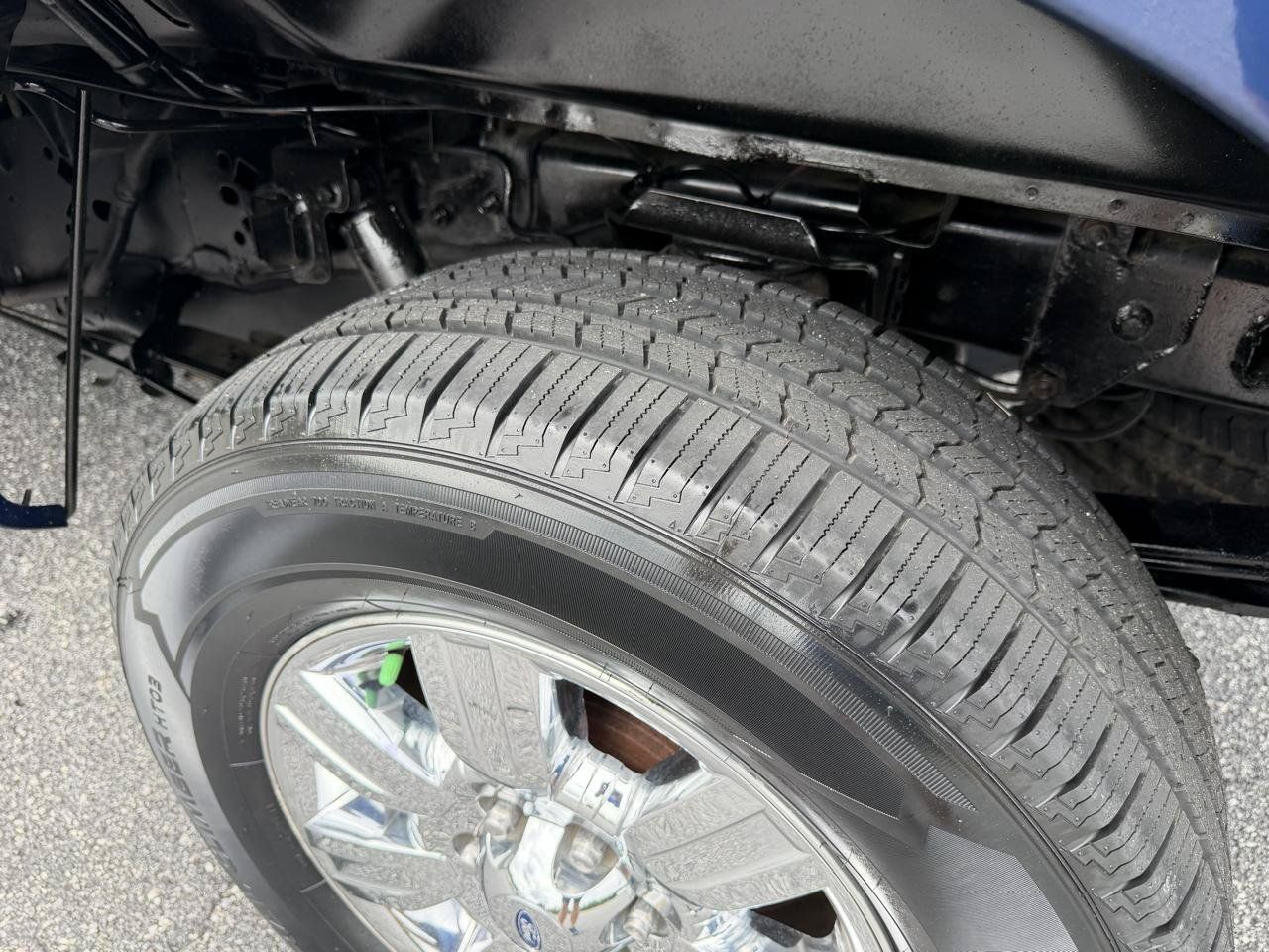 Used 2011 Ford F150 XLT w/ XLT Chrome Pkg AWD/4WD image 9