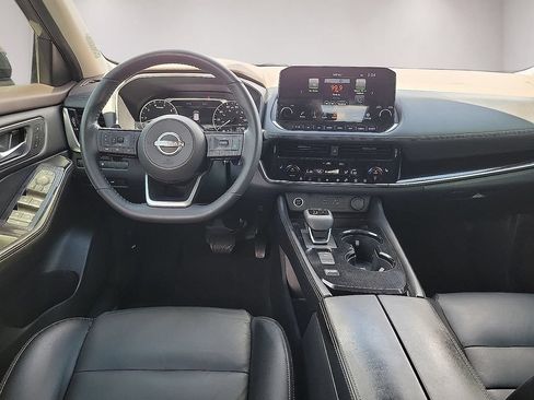 Used 2023 Nissan Rogue SL w/ SL Premium Package FWD image 10