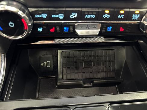 Certified 2025 Ford F150 King Ranch AWD/4WD image 35