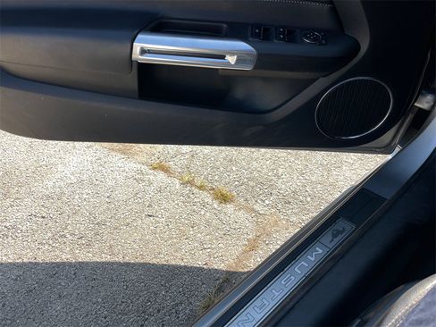 Used 2023 Ford Mustang Premium image 20