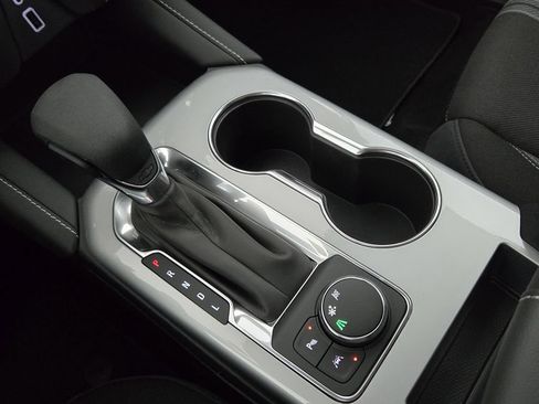 New 2026 Chevrolet Blazer LT w/ Midnight/Sport Edition FWD image 21