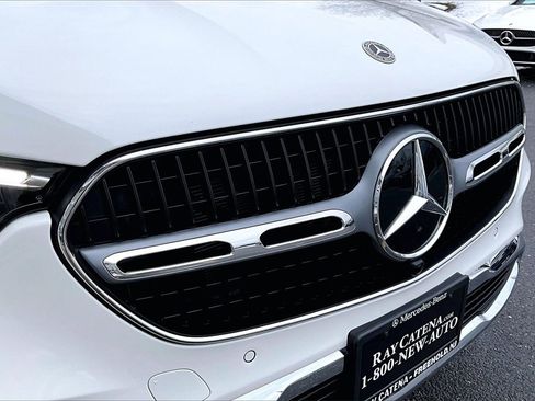 Used 2025 Mercedes-Benz GLC 300 4MATIC image 30