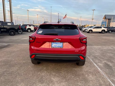 New 2026 Chevrolet Trax RS w/ Driver Confidence Package FWD image 11