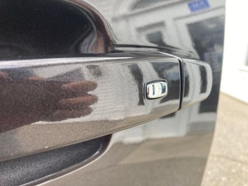 Used 2018 GMC Acadia SLE w/ Driver Alert Package I AWD/4WD image 20