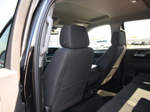 Used 2026 Chevrolet Silverado 1500 LT AWD/4WD image 13
