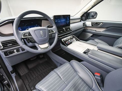 Used 2024 Lincoln Navigator L Black Label image 14