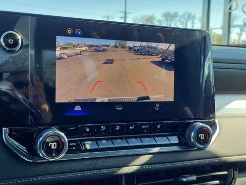Used 2026 Chevrolet Colorado LT RWD image 25