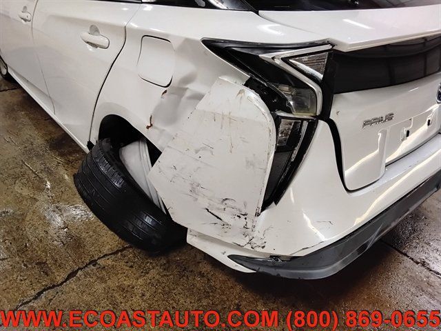 Used 2016 Toyota Prius Four Touring FWD image 17