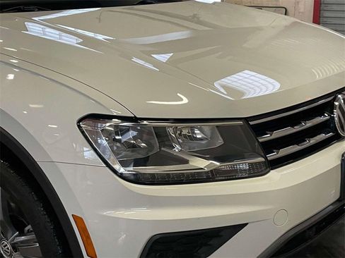 Used 2020 Volkswagen Tiguan SEL image 10