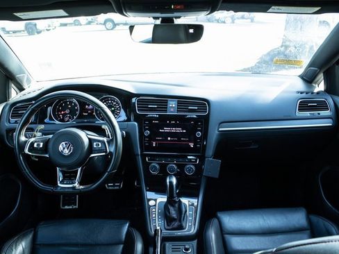 Used 2020 Volkswagen GTI SE image 18