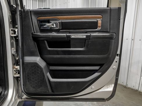 Used 2013 RAM 2500 Laramie w/ Convenience Group image 45
