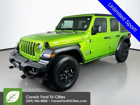 Used 2018 Jeep Wrangler Unlimited Sport AWD/4WD image 5
