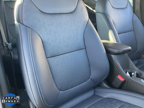 Used 2022 Chevrolet Bolt EUV LT w/ Convenience Package image 58