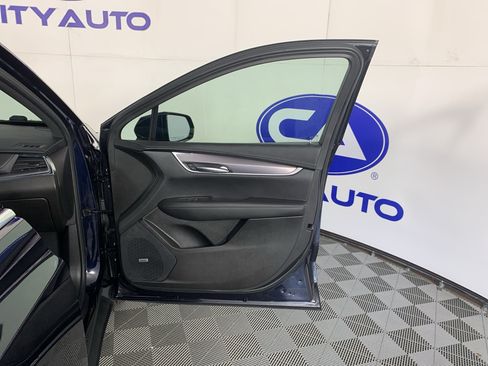 Used 2021 Cadillac XT5 Luxury FWD image 38