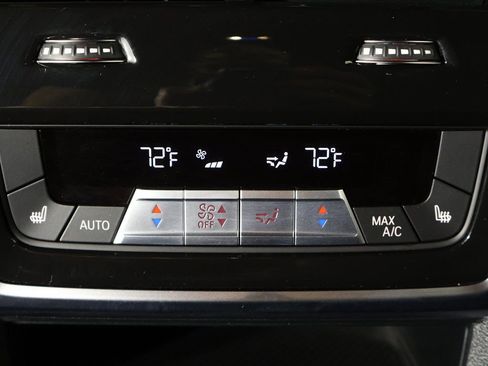 Used 2024 BMW XM AWD/4WD image 59