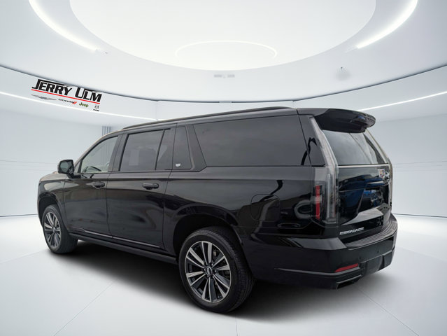 Used 2025 Cadillac Escalade ESV Sport w/ Touring Package RWD image 5